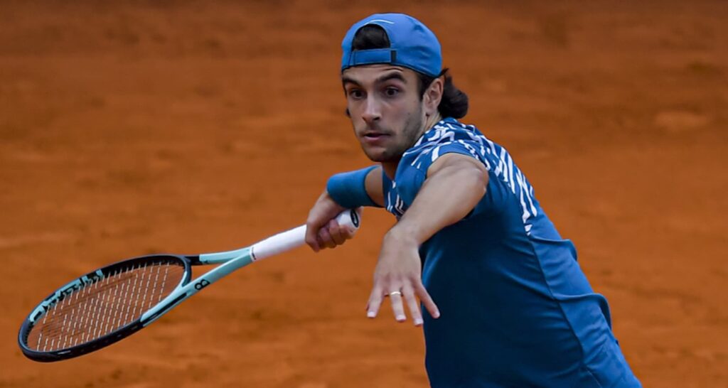 lorenzo musetti al secondo turno dell'atp montecarlo 2023