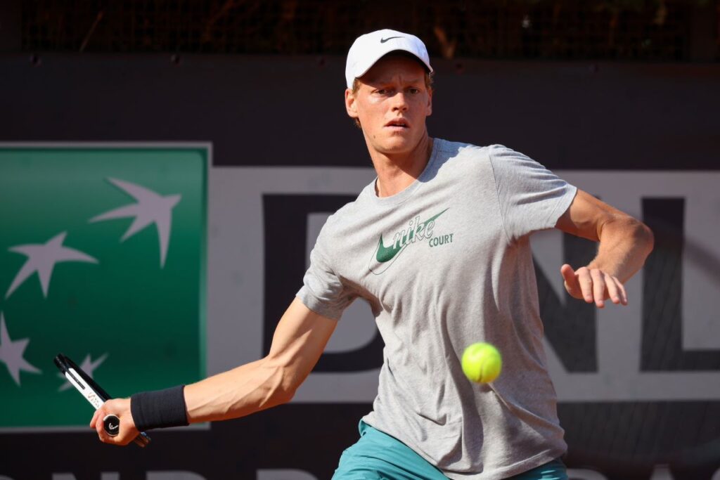 jannik sinner allenamento atp roma 2023